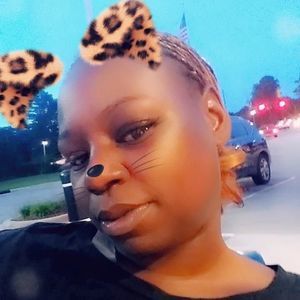 Meet your Posher, Ebony